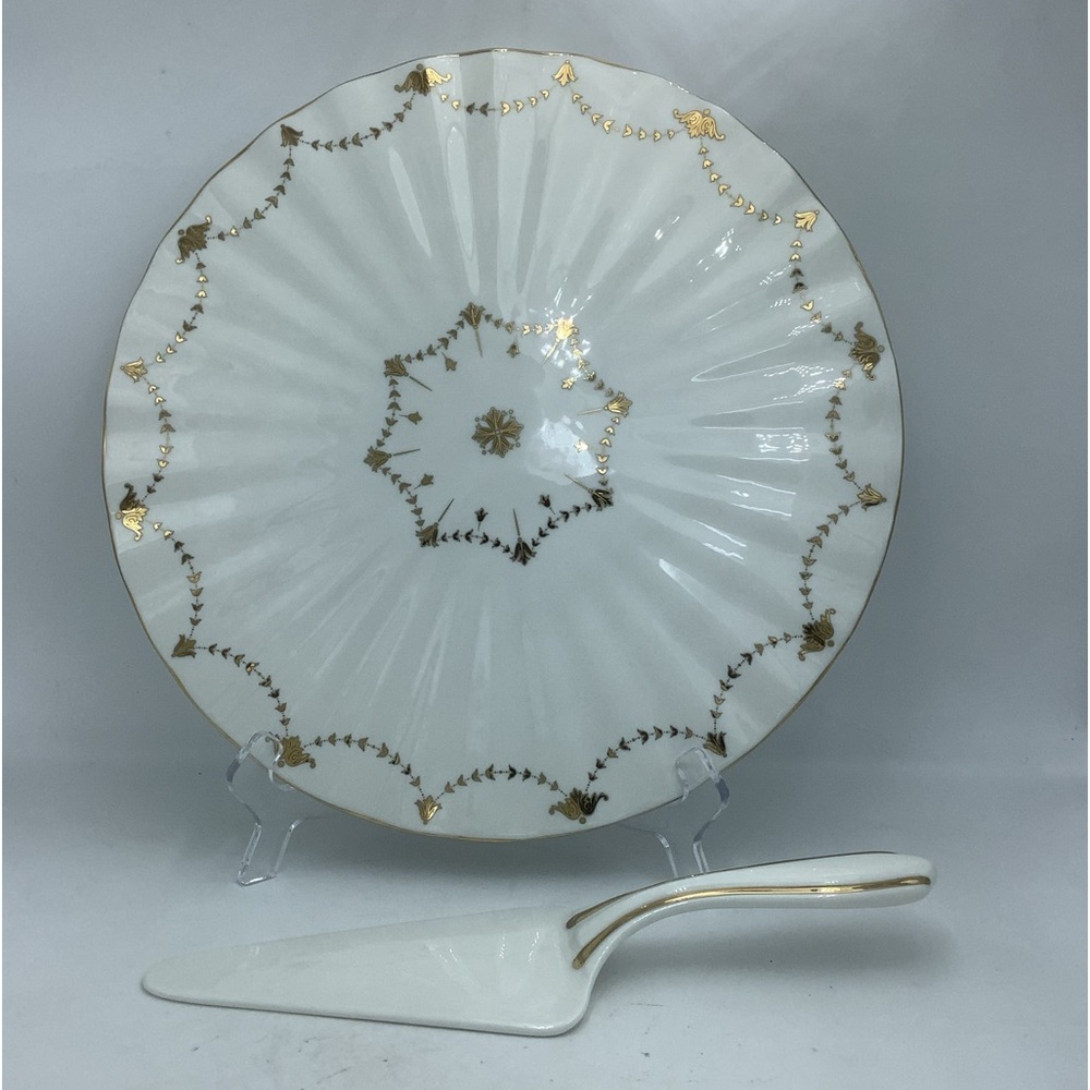 New Gorham Grand Manor Gold Cake Plate and Server